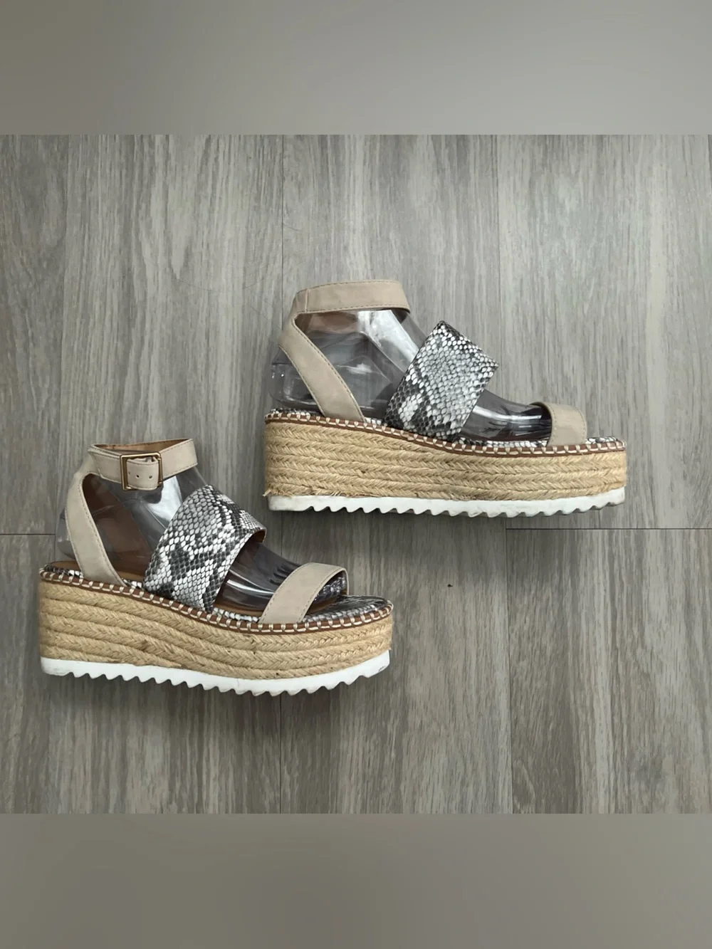 SODA Snake Print Espadrille Platform Sandals Size 8 Ankle Strap Wedges